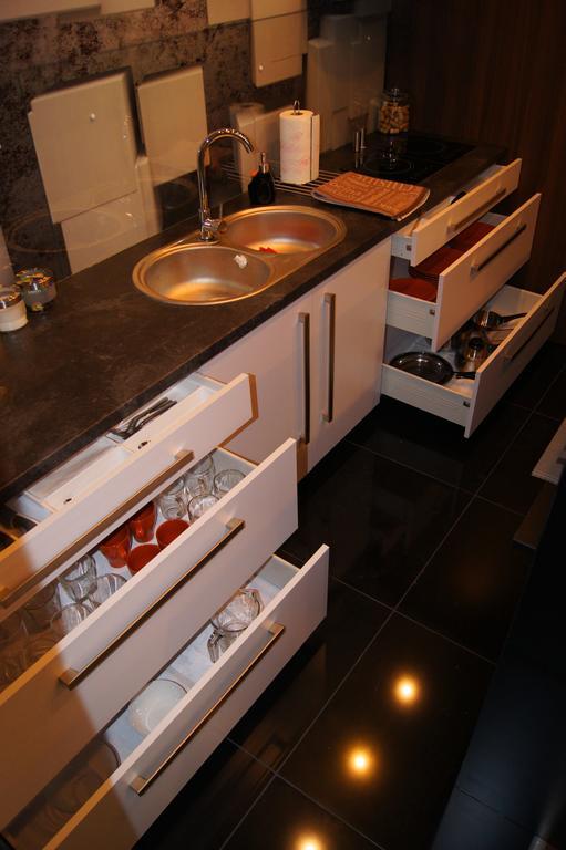 Apartamenty Kamienna - Wypoczynek , cisza i spokój - Nie na imprezy Częstochowa Pokój zdjęcie